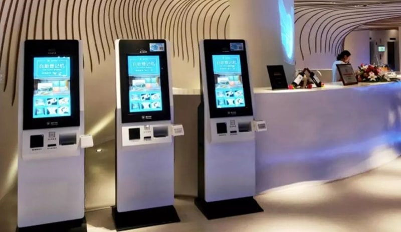 The Rise of Self Check-In Kiosks in Hotels: Is the Front Desk a Thing of the Past? 1