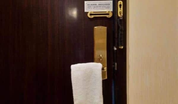 How to Secure Hotel Room Door With Towel? Details Guide 2